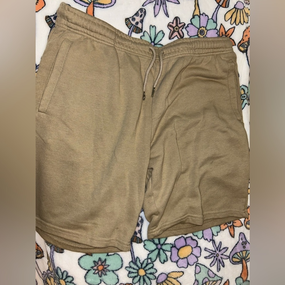 Men’s forever 21 sweatpant shorts